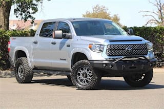 2018 Toyota Tundra SR5 5TFDW5F15JX697929 2018 Toyota Tundra SR5