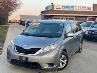 2011 Toyota Sienna LE 8-Passenger 5TDKK3DC1BS070941 2011 Toyota Sienna LE 8-Passenger