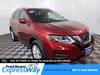 2018 Nissan Rogue SV 5N1AT2MV0JC773494 2018 Nissan Rogue SV