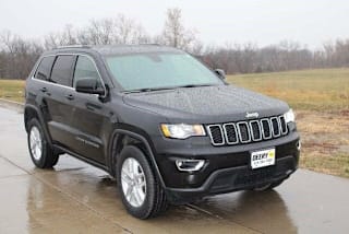 2018 Jeep Grand Cherokee Laredo 1C4RJFAG9JC236195 2018 Jeep Grand Cherokee Laredo