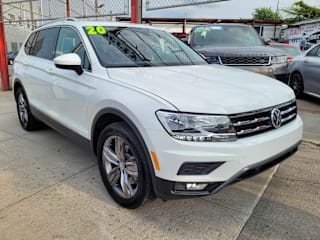 2020 Volkswagen Tiguan 2.0T SE 4Motion 3VV2B7AX7LM036682 2020 Volkswagen Tiguan 2.0T SE 4Motion