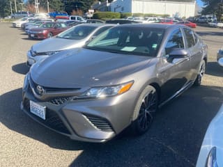 2018 Toyota Camry SE 4T1B11HKXJU098445 2018 Toyota Camry SE
