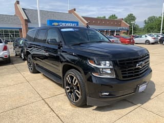2019 Chevrolet Suburban Premier 1500 1GNSKJKJ2KR105854 2019 Chevrolet Suburban Premier 1500