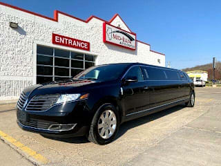 2019 Lincoln MKT Town Car Limousine Fleet 2L1MJ5LT7KBL00988 2019 Lincoln MKT Town Car Limousine Fleet
