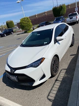 2018 Toyota Corolla 5YFBURHE0JP779120 2018 Toyota Corolla