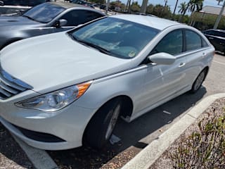 2014 Hyundai Sonata 5NPEB4AC0EH875184 2014 Hyundai Sonata