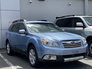 2010 Subaru Outback 2.5i Limited 4S4BRBKC2A3340697 2010 Subaru Outback 2.5i Limited