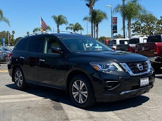 2017 Nissan Pathfinder S 5N1DR2MNXHC687454 2017 Nissan Pathfinder S