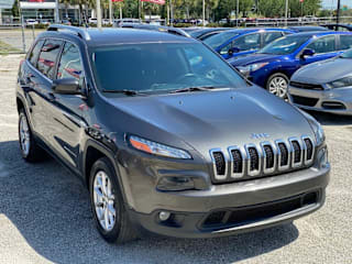 2015 Jeep Cherokee Latitude 1C4PJLCS1FW611672 2015 Jeep Cherokee Latitude
