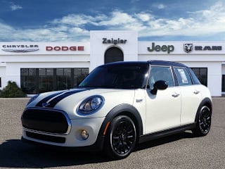 2016 MINI Hardtop 4 Door WMWXU1C56G2E16410 2016 MINI Hardtop 4 Door