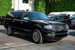 2017 Lincoln Navigator L 5LMJJ3HT0HEL09833 2017 Lincoln Navigator L