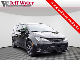 2019 Chrysler Pacifica Touring L Plus 2C4RC1EG6KR576372 2019 Chrysler Pacifica Touring L Plus