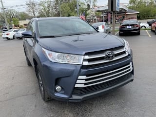 2019 Toyota Highlander XLE 5TDJZRFH6KS969474 2019 Toyota Highlander XLE