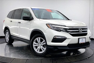 2018 Honda Pilot LX 5FNYF6H18JB020663 2018 Honda Pilot LX