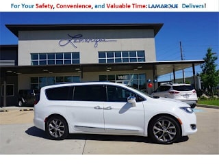 2019 Chrysler Pacifica Limited 2C4RC1GG8KR569744 2019 Chrysler Pacifica Limited