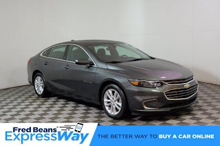 2017 Chevrolet Malibu 1G1ZE5ST2HF130943 2017 Chevrolet Malibu