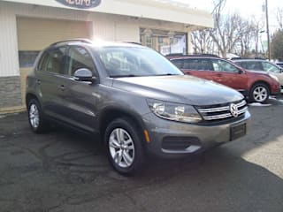 2016 Volkswagen Tiguan WVGBV7AX5GW533835 2016 Volkswagen Tiguan