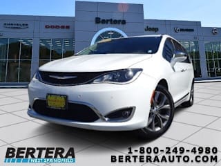 2020 Chrysler Pacifica Limited 2C4RC1GGXLR217010 2020 Chrysler Pacifica Limited
