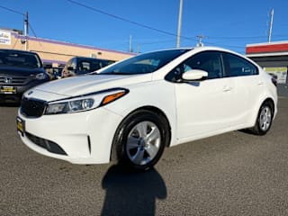 2017 Kia Forte 3KPFK4A78HE061797 2017 Kia Forte