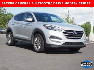 2016 Hyundai Tucson SE KM8J23A45GU257462 2016 Hyundai Tucson SE