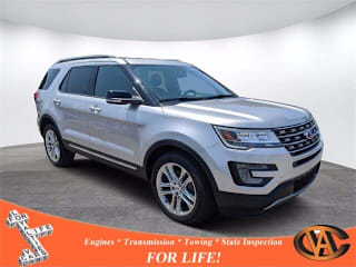 2017 Ford Explorer XLT 1FM5K8D81HGD82424 2017 Ford Explorer XLT
