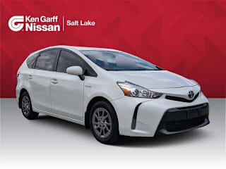 2017 Toyota Prius v Four JTDZN3EU4HJ063856 2017 Toyota Prius v Four