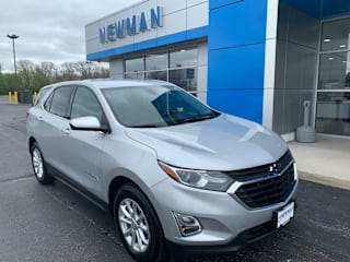 2018 Chevrolet Equinox LT 2GNAXJEV4J6303213 2018 Chevrolet Equinox LT