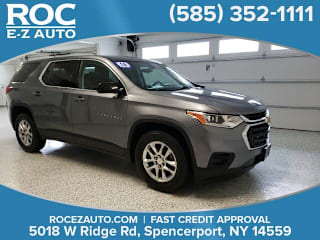 2018 Chevrolet Traverse LS 1GNEVFKW1JJ217765 2018 Chevrolet Traverse LS