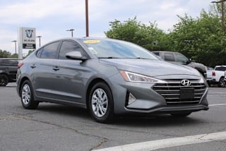 2019 Hyundai Elantra SE KMHD74LF3KU808533 2019 Hyundai Elantra SE