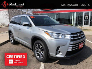 2018 Toyota Highlander XLE 5TDJZRFH3JS871940 2018 Toyota Highlander XLE