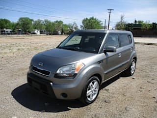 2010 Kia Soul + KNDJT2A21A7176703 2010 Kia Soul +