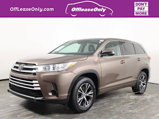 2018 Toyota Highlander LE 5TDZARFHXJS036184 2018 Toyota Highlander LE