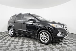2017 Ford Escape SE 1FMCU9GD4HUC33846 2017 Ford Escape SE
