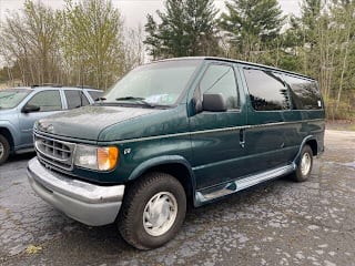 2001 Ford E-Series Wagon E-150 XL 1FMRE11L71HA47886 2001 Ford E-Series Wagon E-150 XL