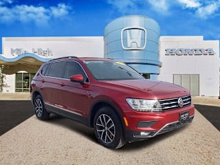 2018 Volkswagen Tiguan 3VV2B7AXXJM017766 2018 Volkswagen Tiguan