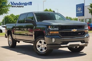 2018 Chevrolet Silverado 1500 LT Z71 3GCUKREC1JG279796 2018 Chevrolet Silverado 1500 LT Z71