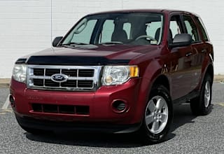2009 Ford Escape XLS 1FMCU02749KA44723 2009 Ford Escape XLS
