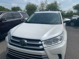 2018 Toyota Highlander XLE 5TDKZRFH0JS269839 2018 Toyota Highlander XLE