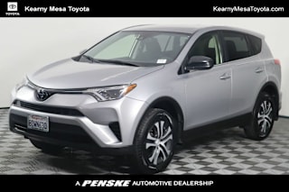 2018 Toyota RAV4 JTMZFREVXJJ172952 2018 Toyota RAV4