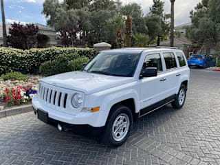 2016 Jeep Patriot Sport 75th Anniversary 1C4NJPBB4GD808302 2016 Jeep Patriot Sport 75th Anniversary