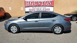 2017 Hyundai Elantra SE KMHD74LF5HU081937 2017 Hyundai Elantra SE