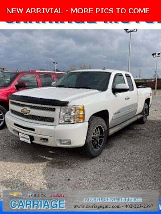 2011 Chevrolet Silverado 1500 LT 1GCRKSE36BZ100568 2011 Chevrolet Silverado 1500 LT