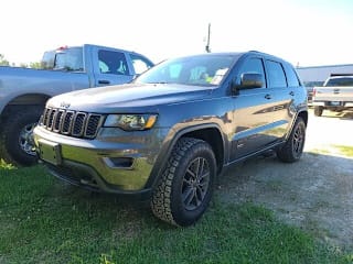 2017 Jeep Grand Cherokee Laredo 1C4RJFAGXHC662570 2017 Jeep Grand Cherokee Laredo