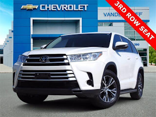 2017 Toyota Highlander LE 5TDZARFH9HS026420 2017 Toyota Highlander LE