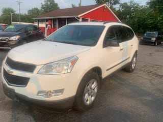 2010 Chevrolet Traverse LS 1GNLVEED3AJ217973 2010 Chevrolet Traverse LS
