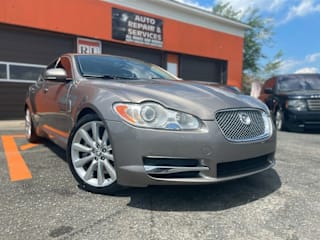2010 Jaguar XF Premium SAJWA0GB3ALR57920 2010 Jaguar XF Premium