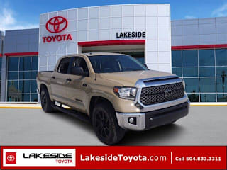 2018 Toyota Tundra SR5 5TFEY5F11JX242414 2018 Toyota Tundra SR5