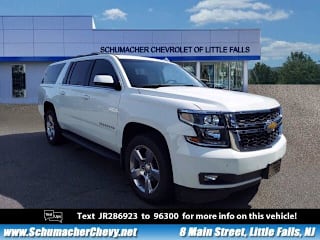2018 Chevrolet Suburban LT 1500 1GNSKHKCXJR286923 2018 Chevrolet Suburban LT 1500