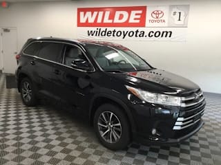 2018 Toyota Highlander XLE 5TDJZRFHXJS830236 2018 Toyota Highlander XLE