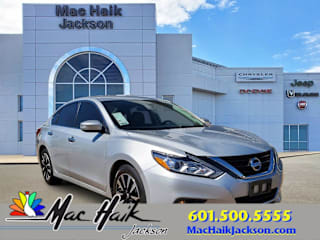 2018 Nissan Altima 1N4AL3AP8JC173585 2018 Nissan Altima